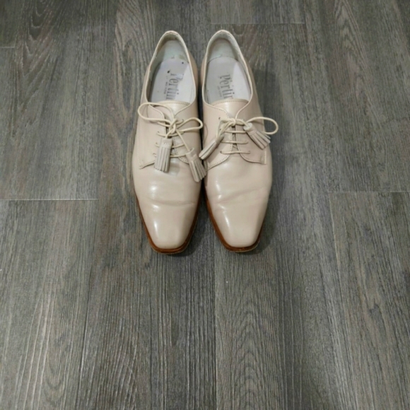 ✨HP✨Pertini Laced Shoes - Picture 3 of 8